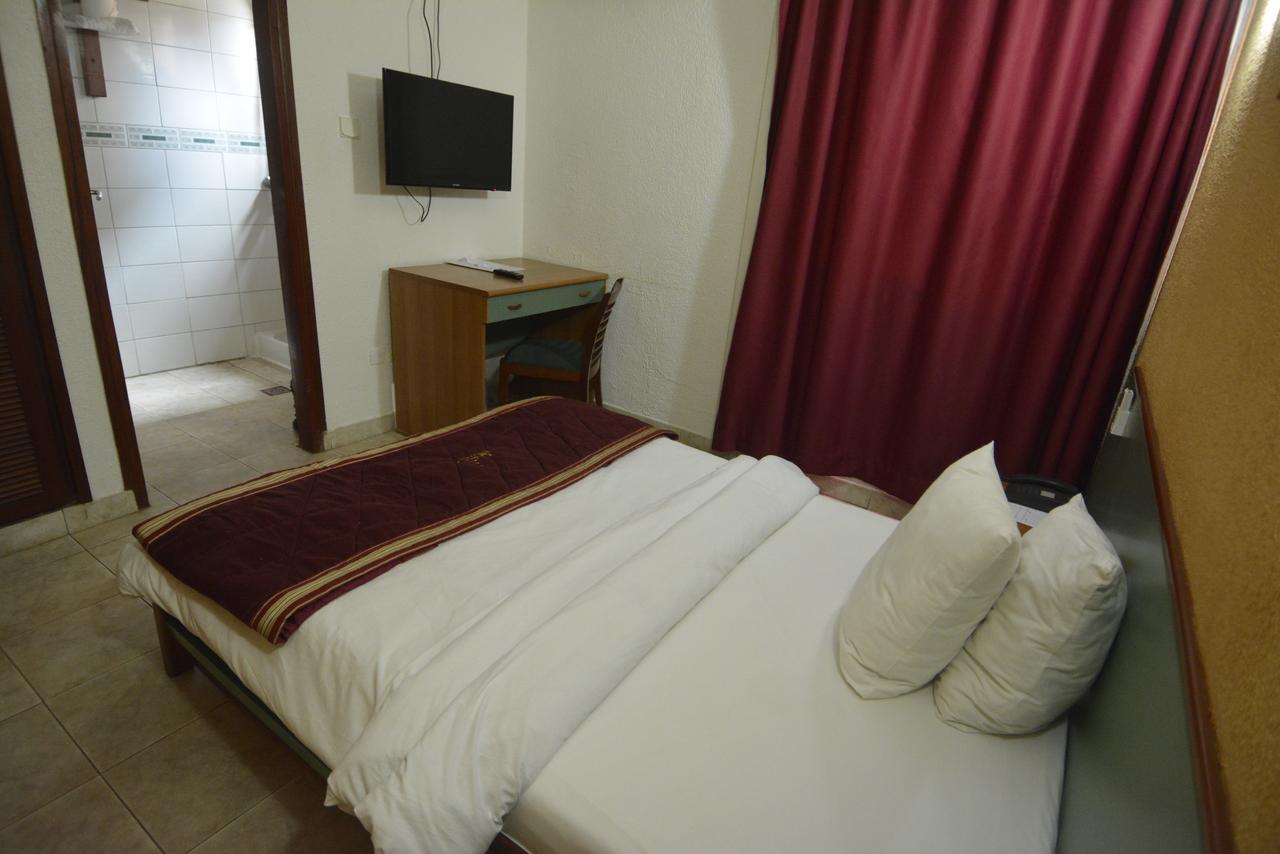 Merina Hotel Yaoundé Exterior foto